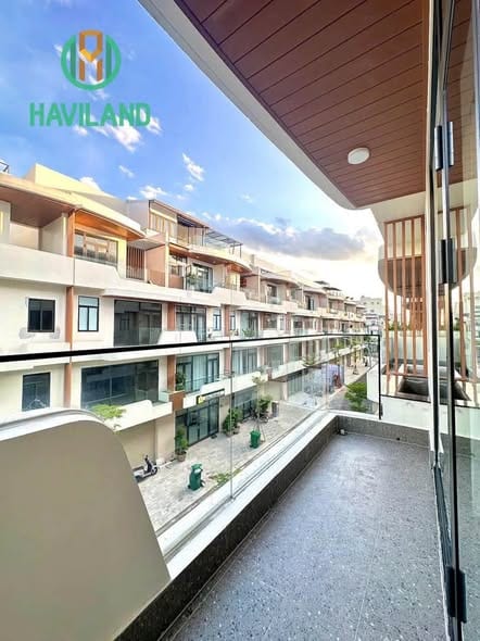 Front-view Studio, Bright and Modern - Ngu Hanh Son — Studio fully furnished (photo 5)