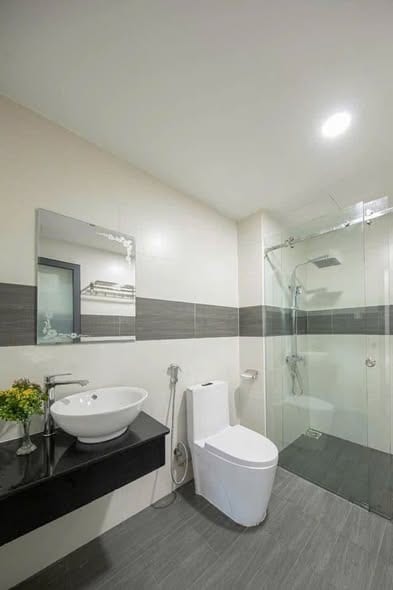 Spacious Studio with Private Balcony - Nguyen Thong — Studio fully furnished (photo 4)