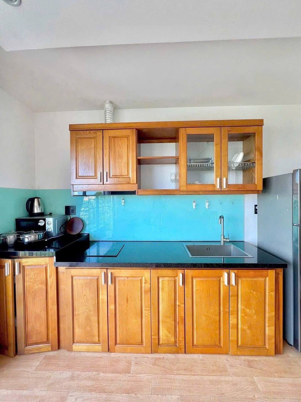 1br Fully Furnished Apartment with Balcony - My An — 1BR fully furnished (photo 6)