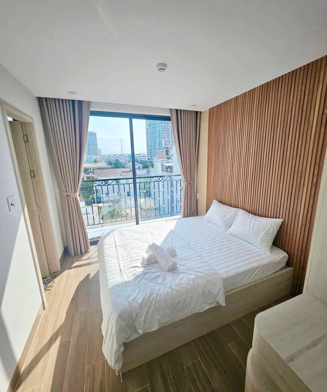 2br Apartment with Elevator, Parking - My An — 2BR fully furnished (photo 1)