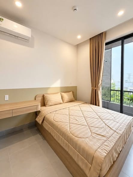 Brand New 1br with Balcony - Ngu Hanh Son — 1BR fully furnished (photo 1)