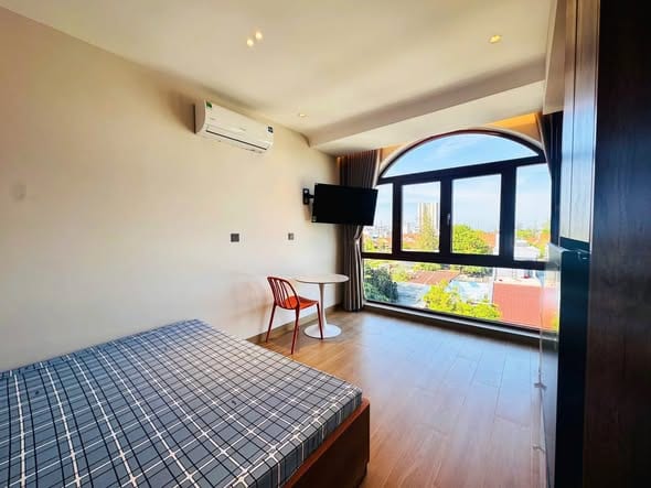 New Studio Apartment with Street View - Ngu Hanh Son — Studio fully furnished (photo 1)