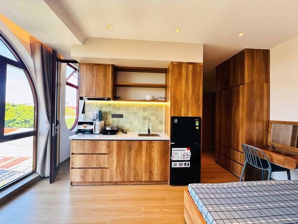 New Studio Apartment with Street View - Ngu Hanh Son — Studio fully furnished (photo 2)