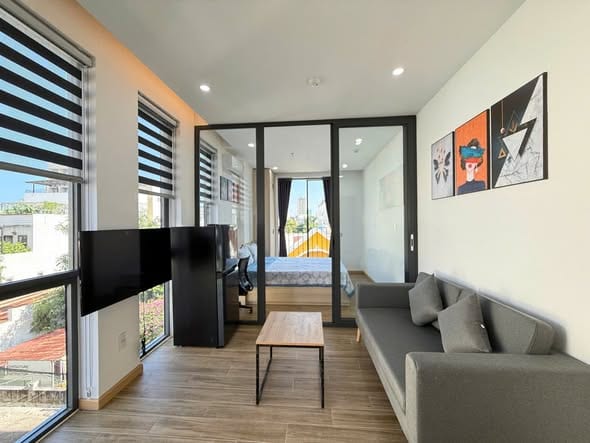 1br Bright Apartment with Private Washer - Ngu Hanh Son — 1BR fully furnished (photo 3)