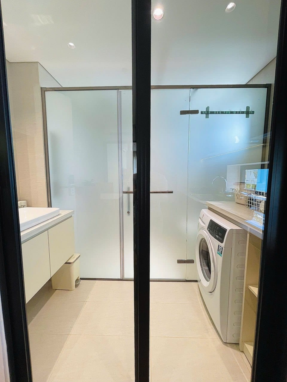 1br Apartment with Private Washer - to Hien Thanh — 1BR fully furnished (photo 7)