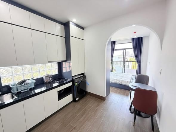 Newly Built 1br Apartment with Balcony - Ngu Hanh Son — 1BR fully furnished (photo 5)
