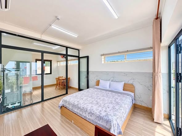 1br Apartment with Large Balcony - Khue My Dong — 1BR fully furnished (photo 1)