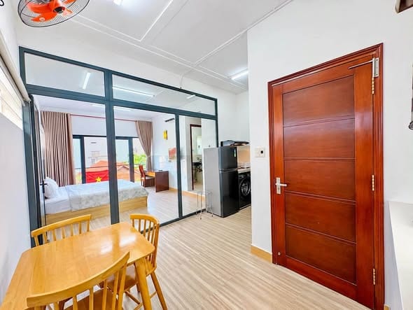 1br Apartment with Large Balcony - Khue My Dong — 1BR fully furnished (photo 3)