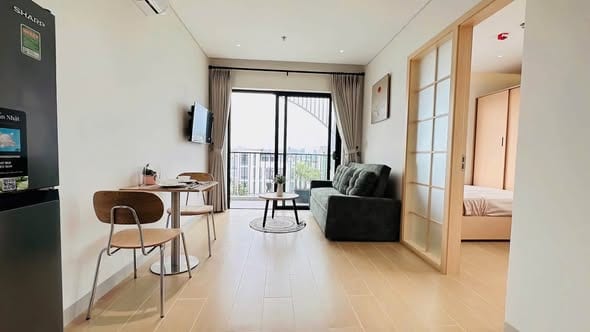 High-floor Apartment with Infinity Pool - Khue My — 1BR fully furnished (photo 3)