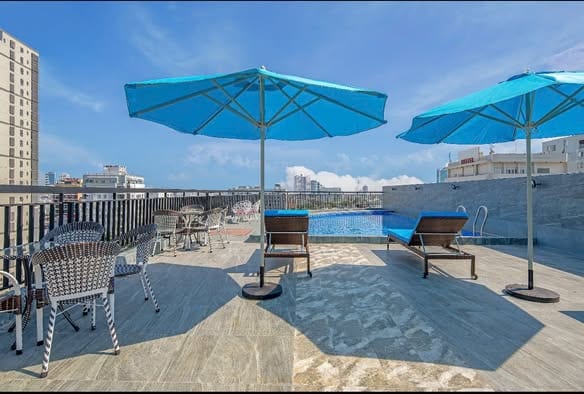 1br Apartment with Infinity Pool - Pham Van Dong — 1BR fully furnished (photo 1)