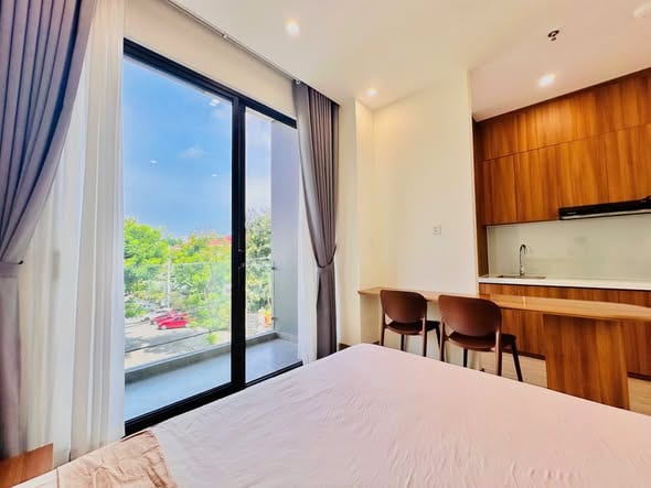 1br Fully Furnished Apartment with Balcony - Son Tra — 1BR fully furnished (photo 3)