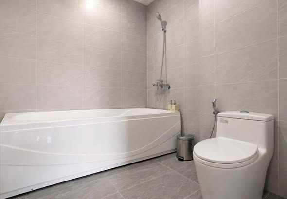 1br Room with Bathtub - Le Huu Trac — 1BR fully furnished (photo 2)