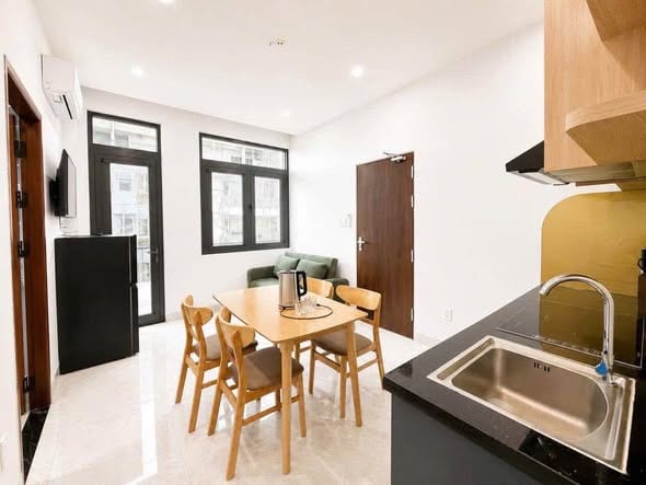 1br High-floor Apartment with Balcony - Khue — 1BR fully furnished (photo 1)