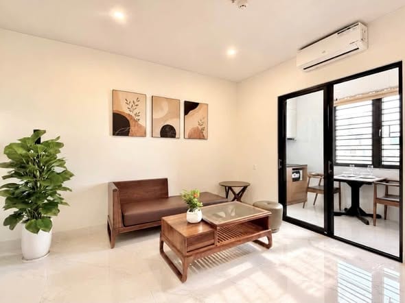 Pet-friendly Penthouse with Office - Ngu Hanh Son — 1BR fully furnished (photo 4)