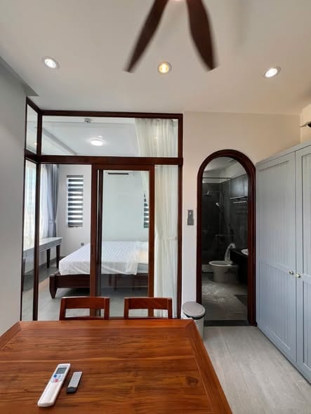 Luxury 1br Apartment, High Floor - Ngu Hanh Son — 1BR fully furnished (photo 5)