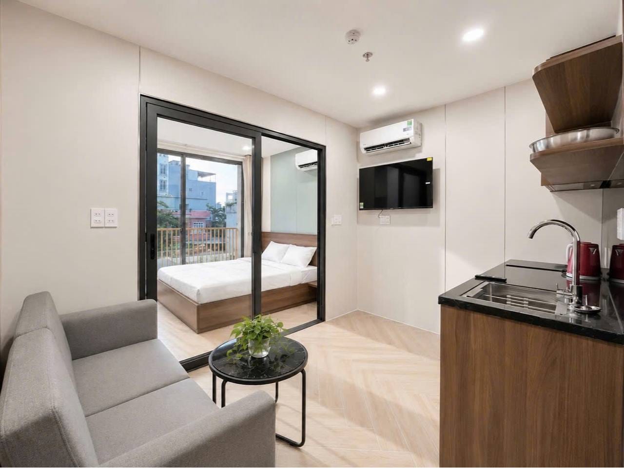 New 1br Apartment with Pool, Pet-friendly - My An — 1BR fully furnished (photo 5)