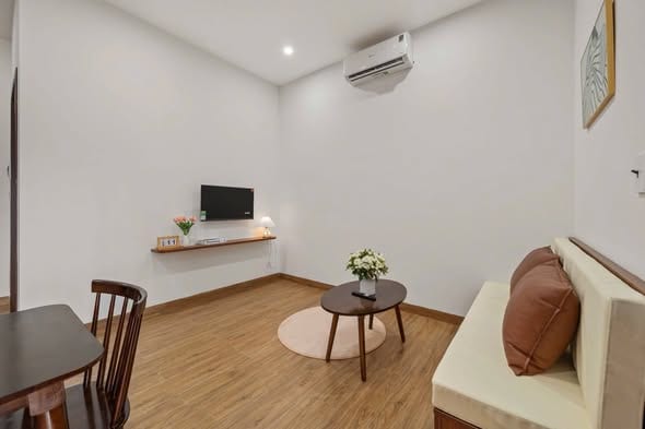 Modern 1br Apartment with Balcony, Near Beach - Son Tra — 1BR fully furnished (photo 4)