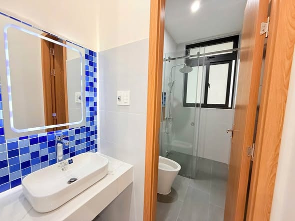 1br Apartment with Balcony, Near Beach - Da Nang — 1BR fully furnished (photo 4)