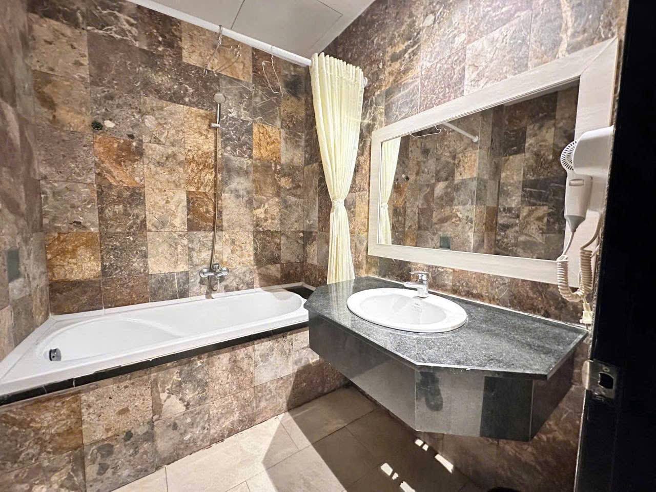 1br River View Apartment with Amenities - Son Tra — 1BR fully furnished (photo 8)