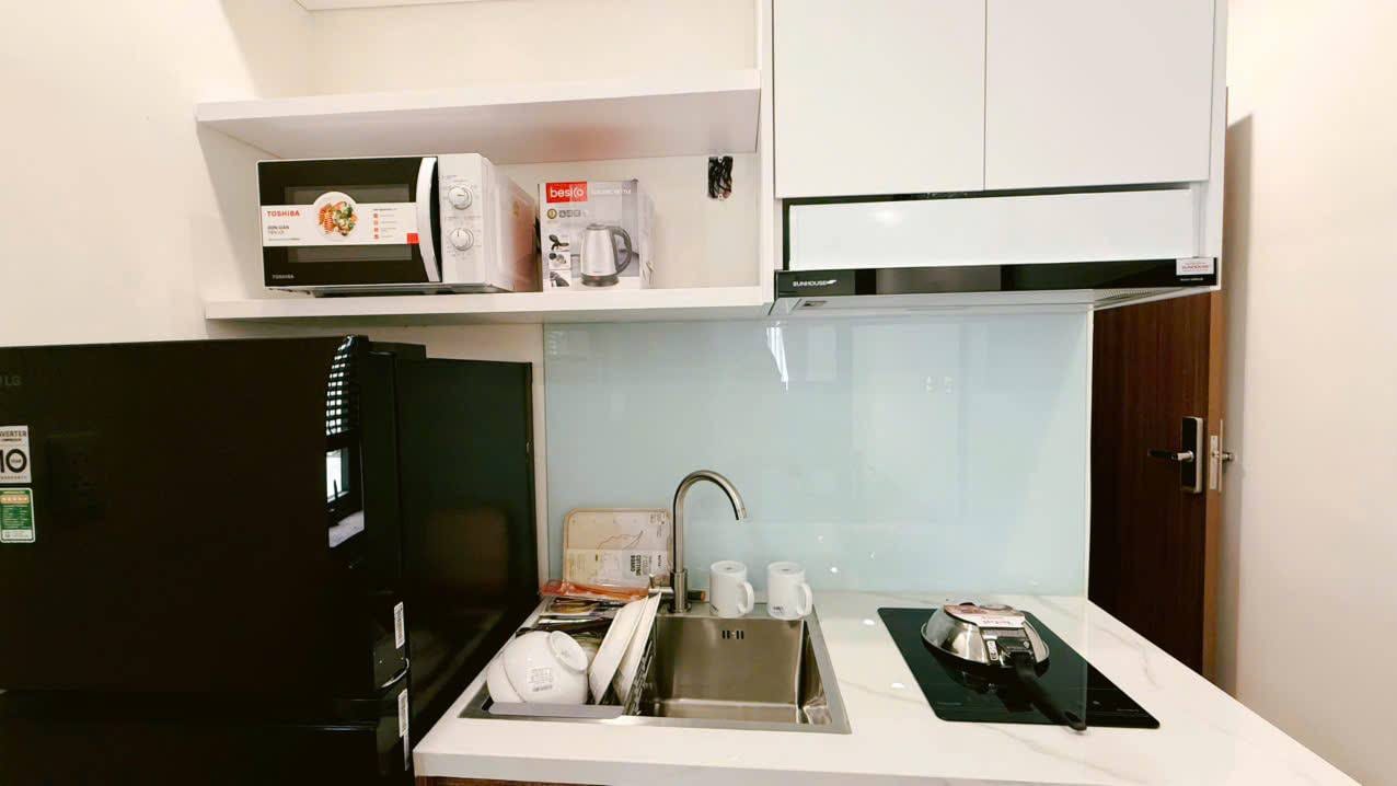 1br Apartment with Balcony, City View - Khue My — 1BR fully furnished (photo 2)