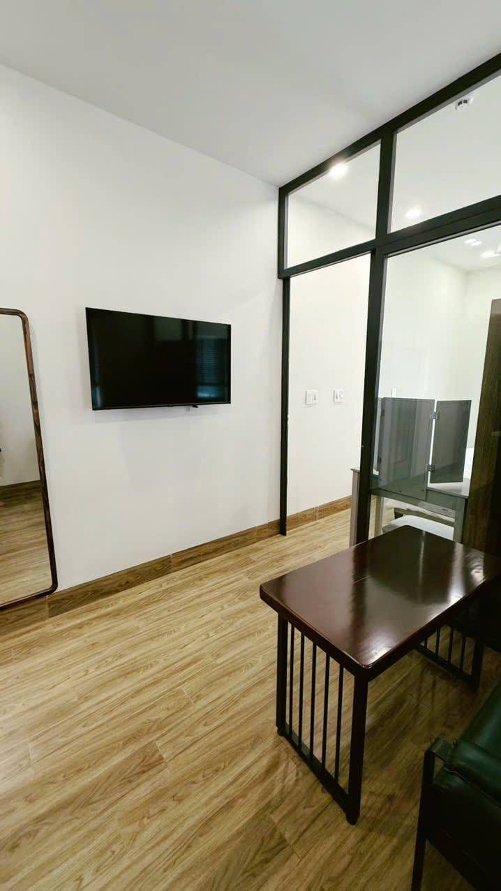 1br Apartment with Balcony, City View - Khue My — 1BR fully furnished (photo 4)