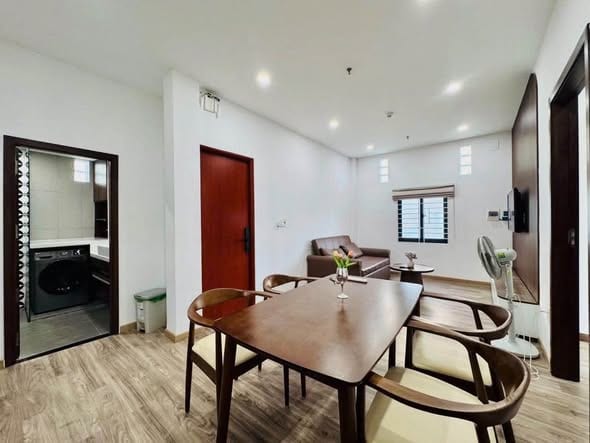 Spacious 1br Apartment with Balcony - Ho Xuan Huong — 1BR fully furnished (photo 2)