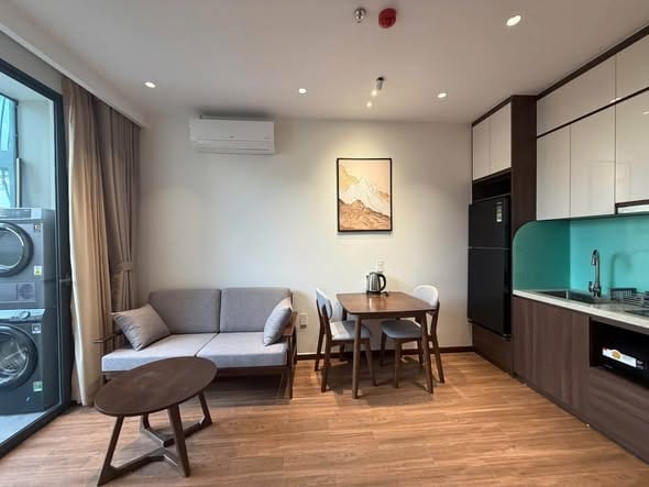 Brand New 1br Apartment with Large Balcony - Ngu Hanh Son — 1BR semi furnished (photo 1)
