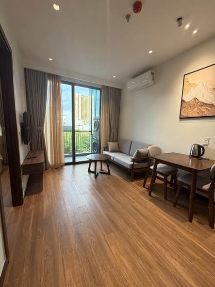 Brand New 1br Apartment with Large Balcony - Ngu Hanh Son — 1BR semi furnished (photo 2)