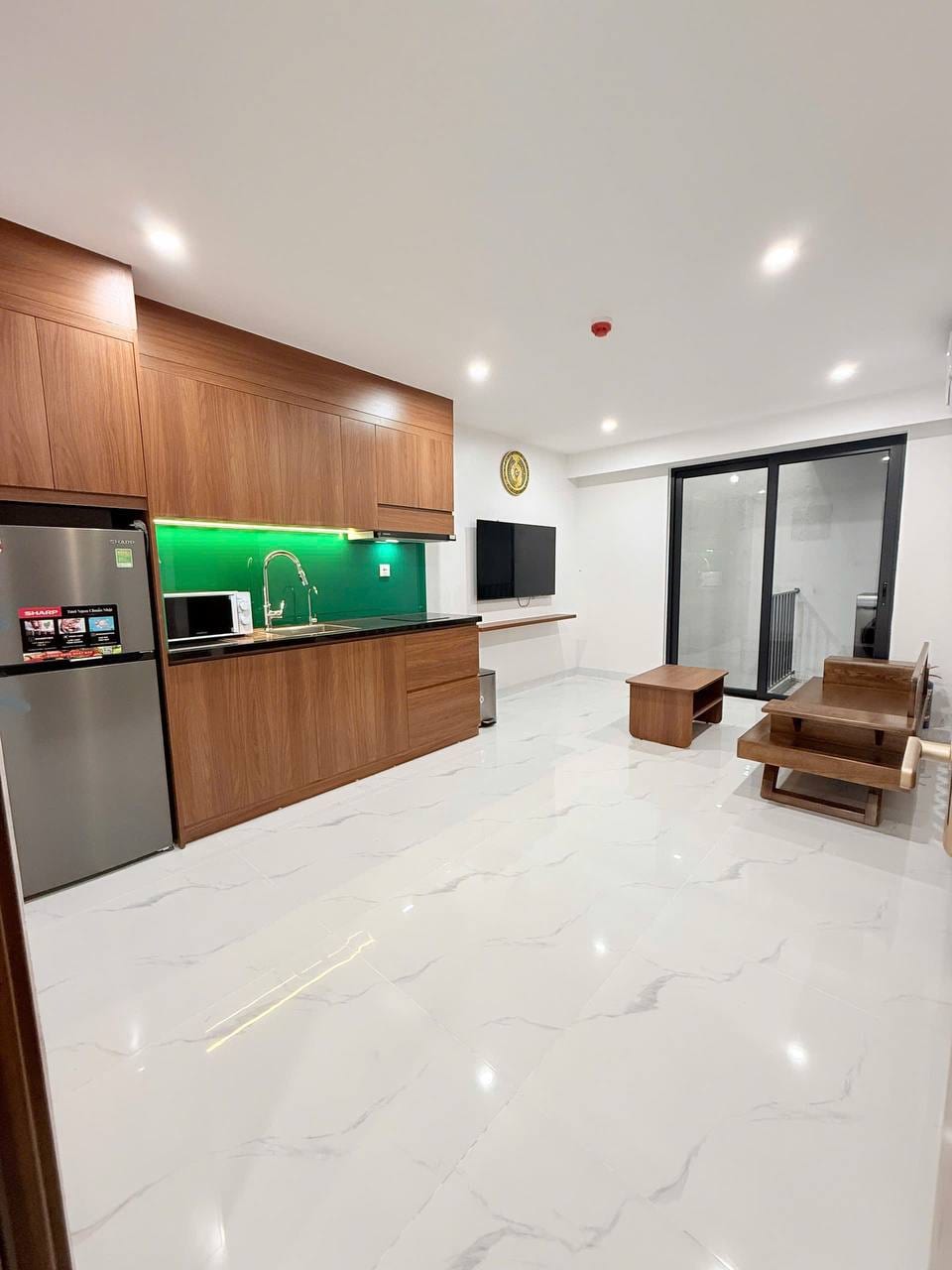 1br Apartment with Flexible Contract - Ngu Hanh Son — 1BR fully furnished (photo 2)