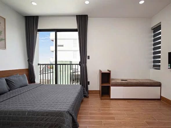 Bright Studio Apartment with Cleaning Service - Ngu Hanh Son — Studio fully furnished (photo 3)