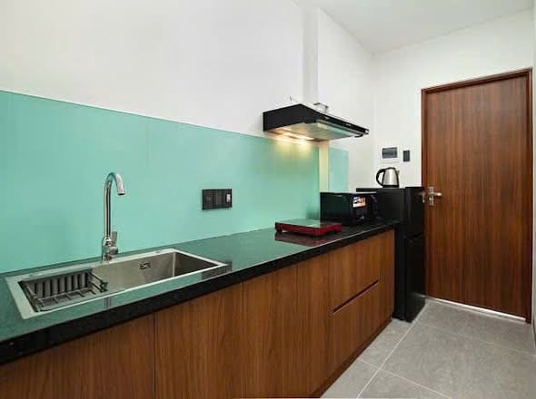 Bright Studio Apartment with Cleaning Service - Ngu Hanh Son — Studio fully furnished (photo 4)