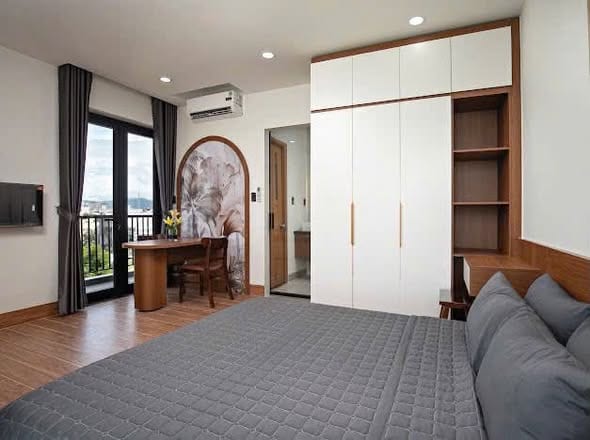 Bright Studio Apartment with Cleaning Service - Ngu Hanh Son — Studio fully furnished (photo 1)