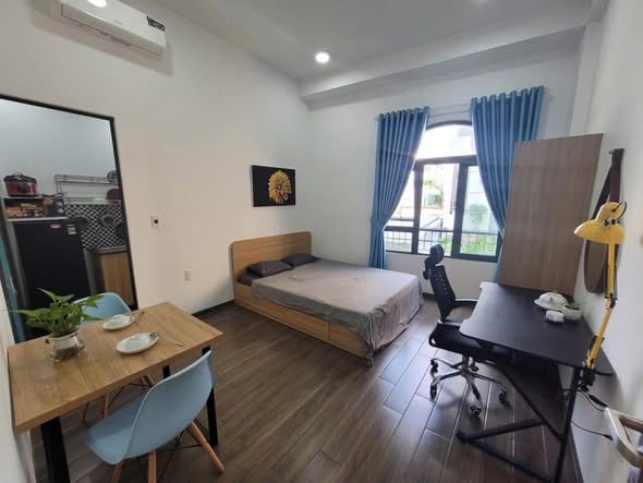Furnished Studio with Wide Window - Son Tra — Studio fully furnished (photo 1)