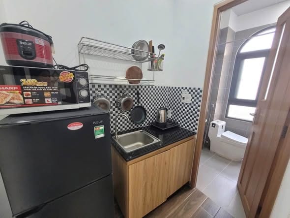 Furnished Studio with Wide Window - Son Tra — Studio fully furnished (photo 2)