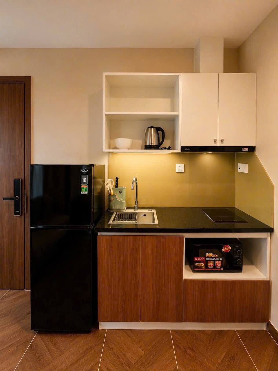 New 1br Apartment with Parking - Ngu Hanh Son — 1BR fully furnished (photo 4)