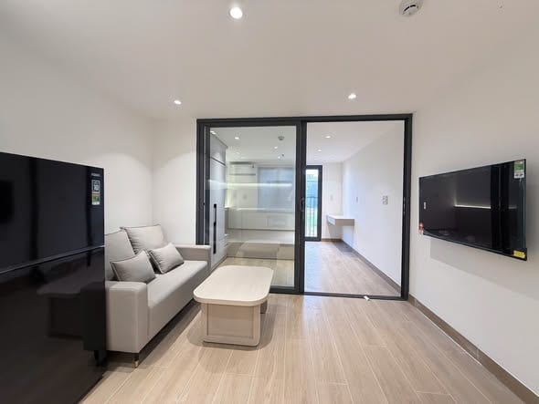 Studio in New Building - Hoa Xuan — 1BR fully furnished (photo 1)