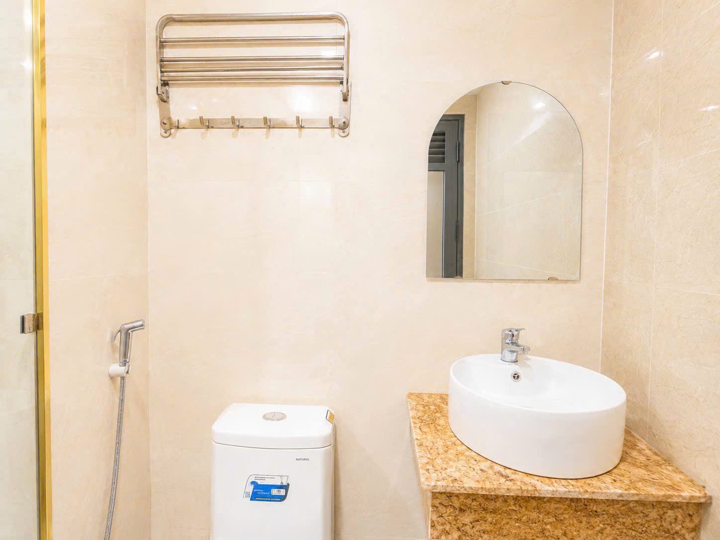 Spacious Studio Apartment Near River - My An — Studio fully furnished (photo 5)
