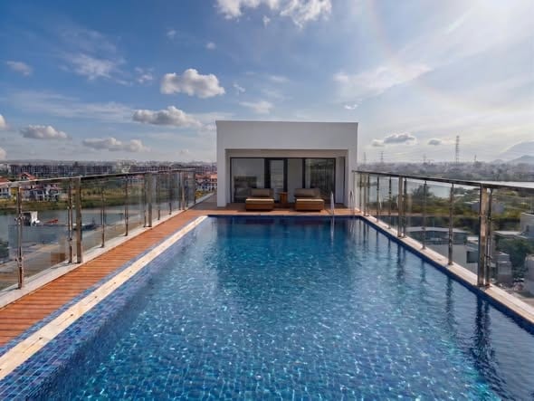 Brand New 1br Apartments with Pool - Ngu Hanh Son — 1BR fully furnished (photo 2)