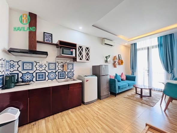 Spacious Studio with Private Balcony - Le Quang Dao — Studio fully furnished (photo 2)