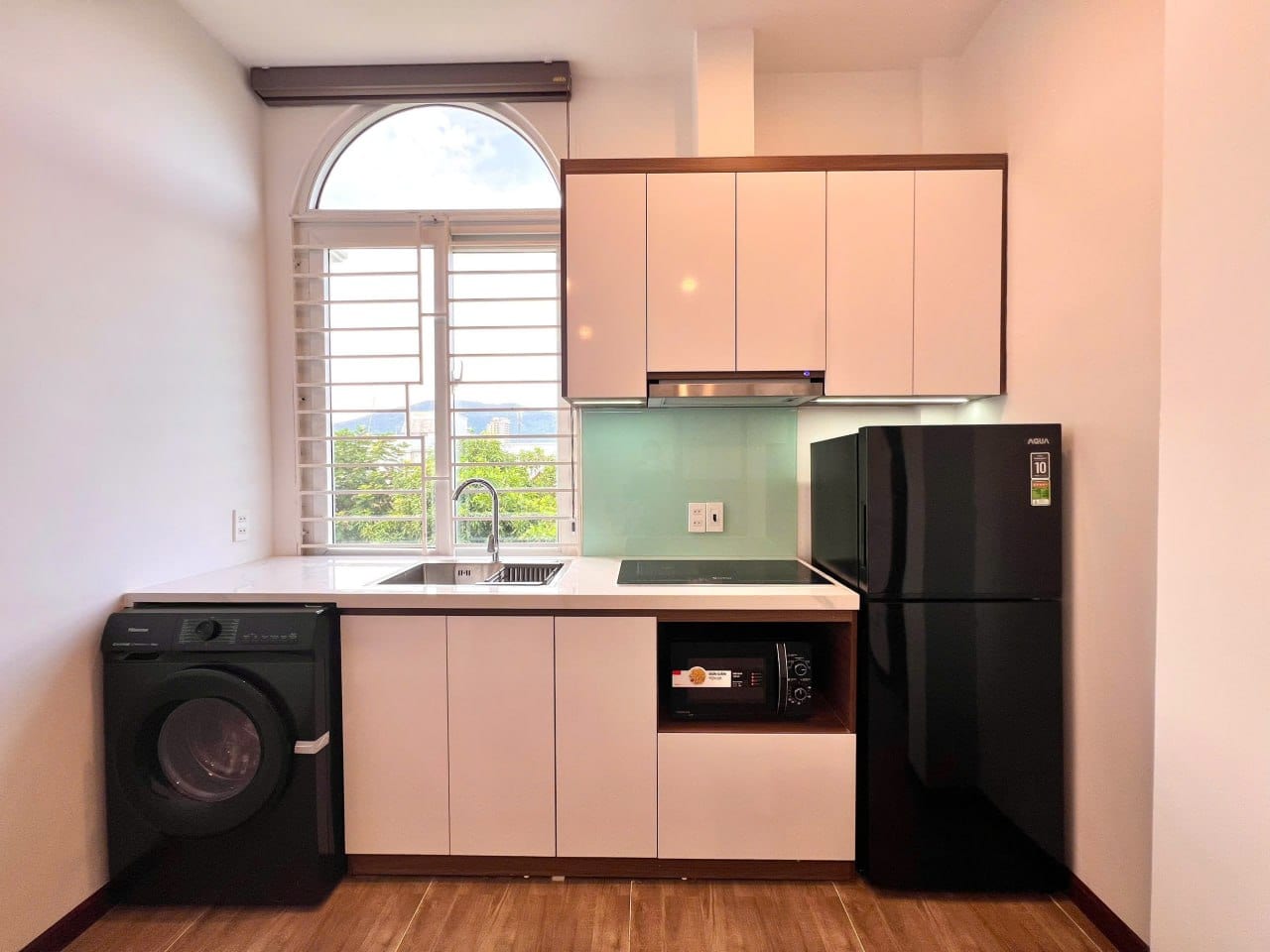 Brand New 2br Apartment, Fully Furnished - Son Tra — 2BR fully furnished (photo 6)