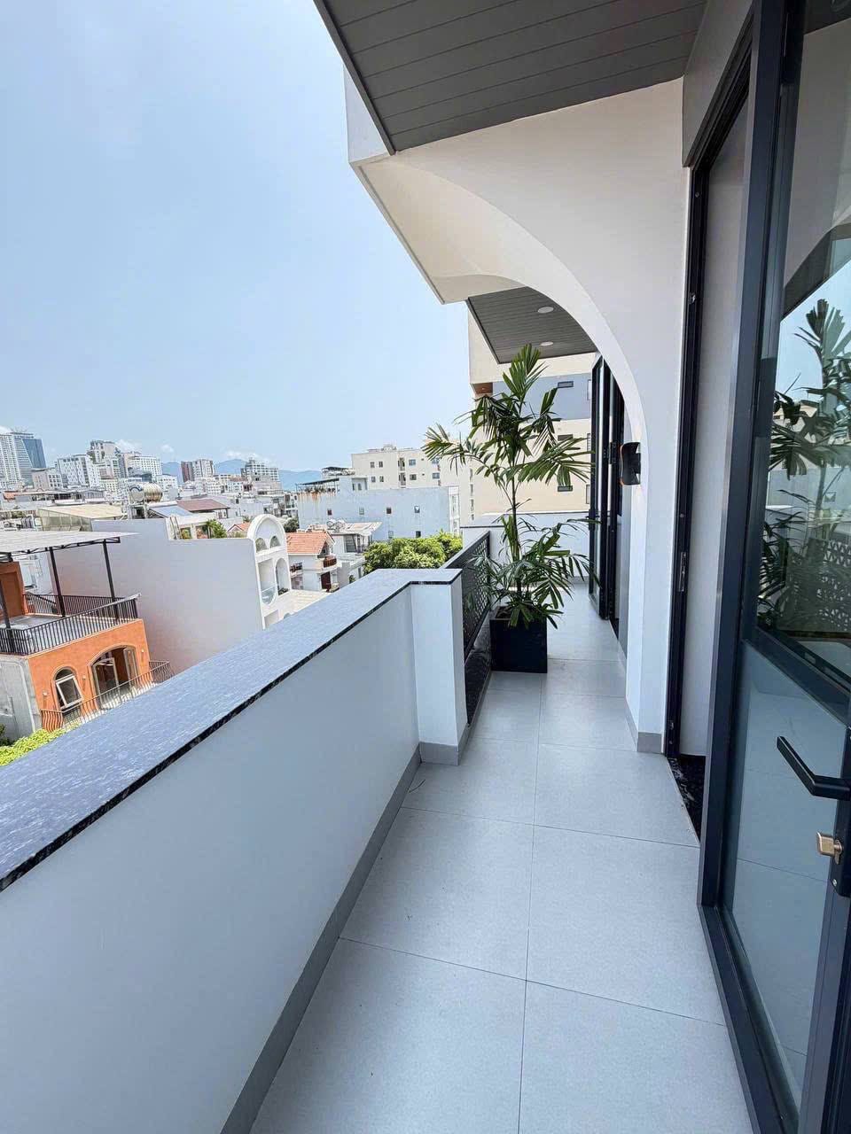 2br Apartment with Pool Near Beach - My An — 2BR fully furnished (photo 3)
