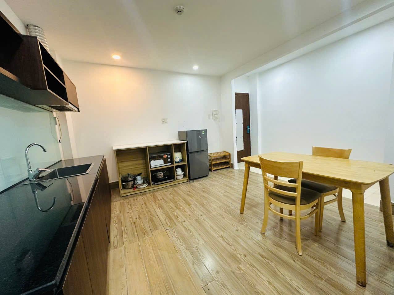 Spacious 1br Apartment, Pet-friendly - My An — 1BR fully furnished (photo 5)