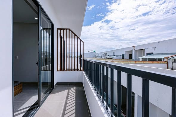 Studio with Balcony, Fully Furnished - Ngu Hanh Son — Studio fully furnished (photo 2)