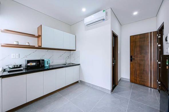 Studio with Balcony, Fully Furnished - Ngu Hanh Son — Studio fully furnished (photo 4)