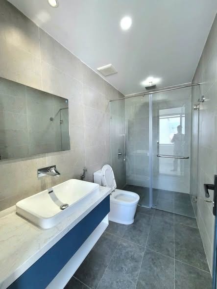 Apartment with Private Washer/dryer - Vuong Thua Vu — 1BR fully furnished (photo 2)
