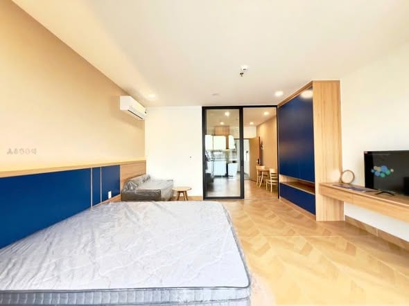 New 1br Apartment with Private Laundry - Ngu Hanh Son — 1BR fully furnished (photo 1)