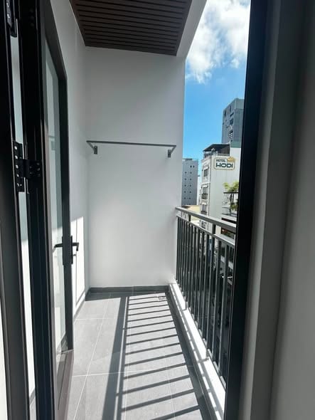 Pet-friendly Studio with Balcony - Le Quang Dao — Studio fully furnished (photo 4)