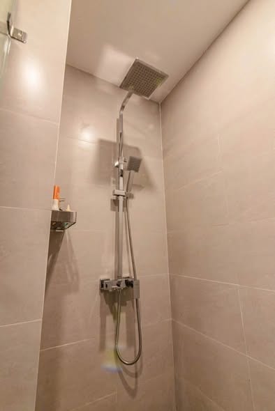 1br Apartment with Pool and Gym - Khue My Dong — 1BR fully furnished (photo 3)