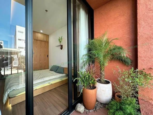 Studio Apartment Near My Khe Beach - An Thuong — Studio semi furnished (photo 1)