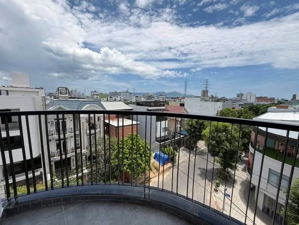2br High-floor Apartment, New Building - Khue My — 2BR fully furnished (photo 1)